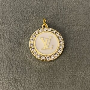 Elegant Gold and White Crystal Pendant Charm